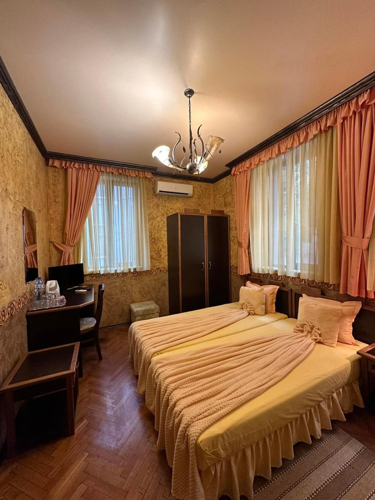 Guesthouse Petra Veliko Tarnovo Kültér fotó